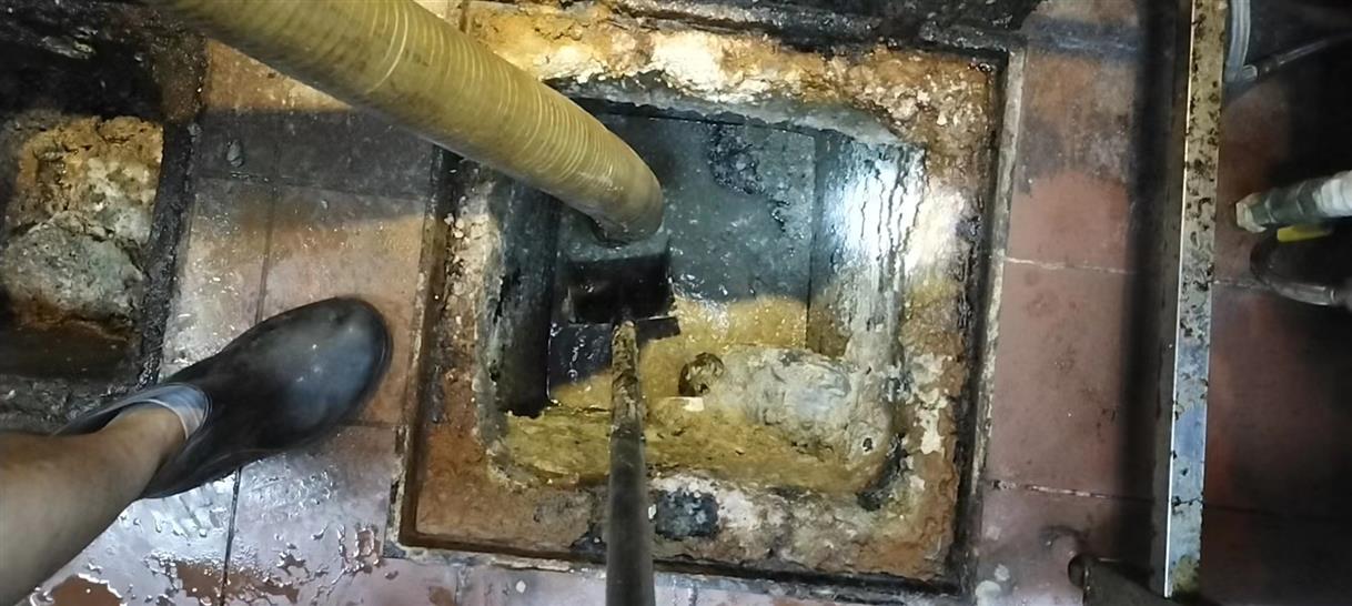 梅列污水池清理一般都有毒气，怎么预防中毒呢？